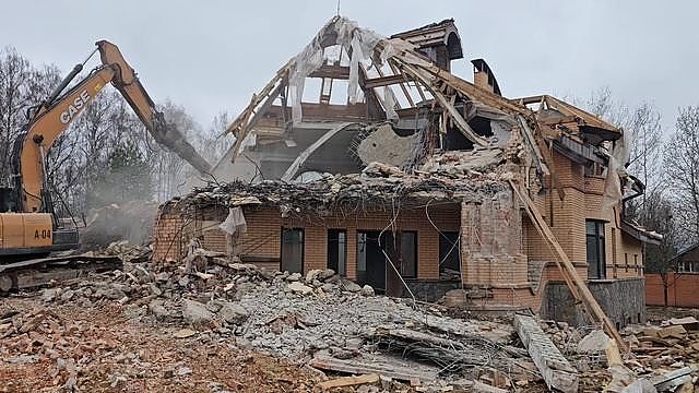 демонтаж кирпичного дома в Московской области